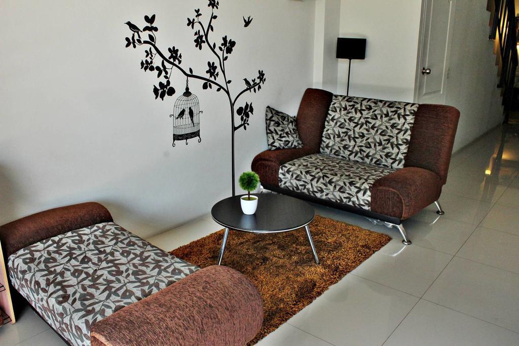 The Day Hotel Чонбурі Номер фото
