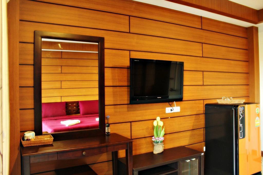 The Day Hotel Чонбурі Номер фото