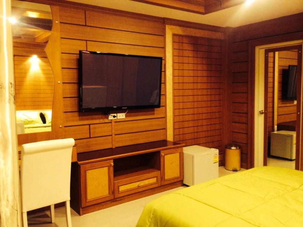 The Day Hotel Чонбурі Номер фото